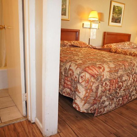 Executive Inn & Suites Orange Esterno foto