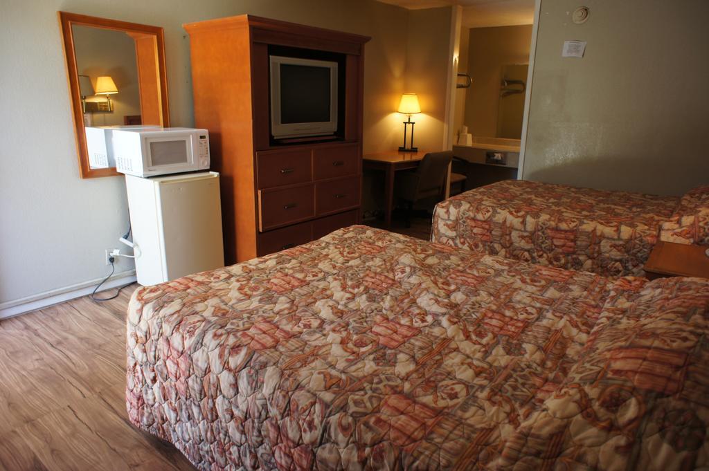 Executive Inn & Suites Orange Esterno foto